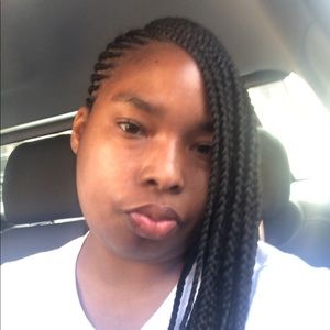 Meet your Posher, Tiffany